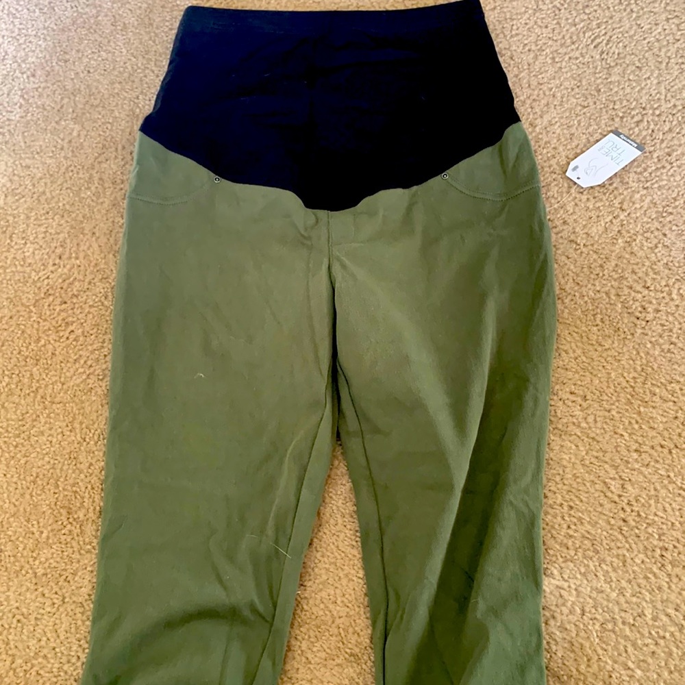 I have a pair of maternity pants time and tru in green never worn